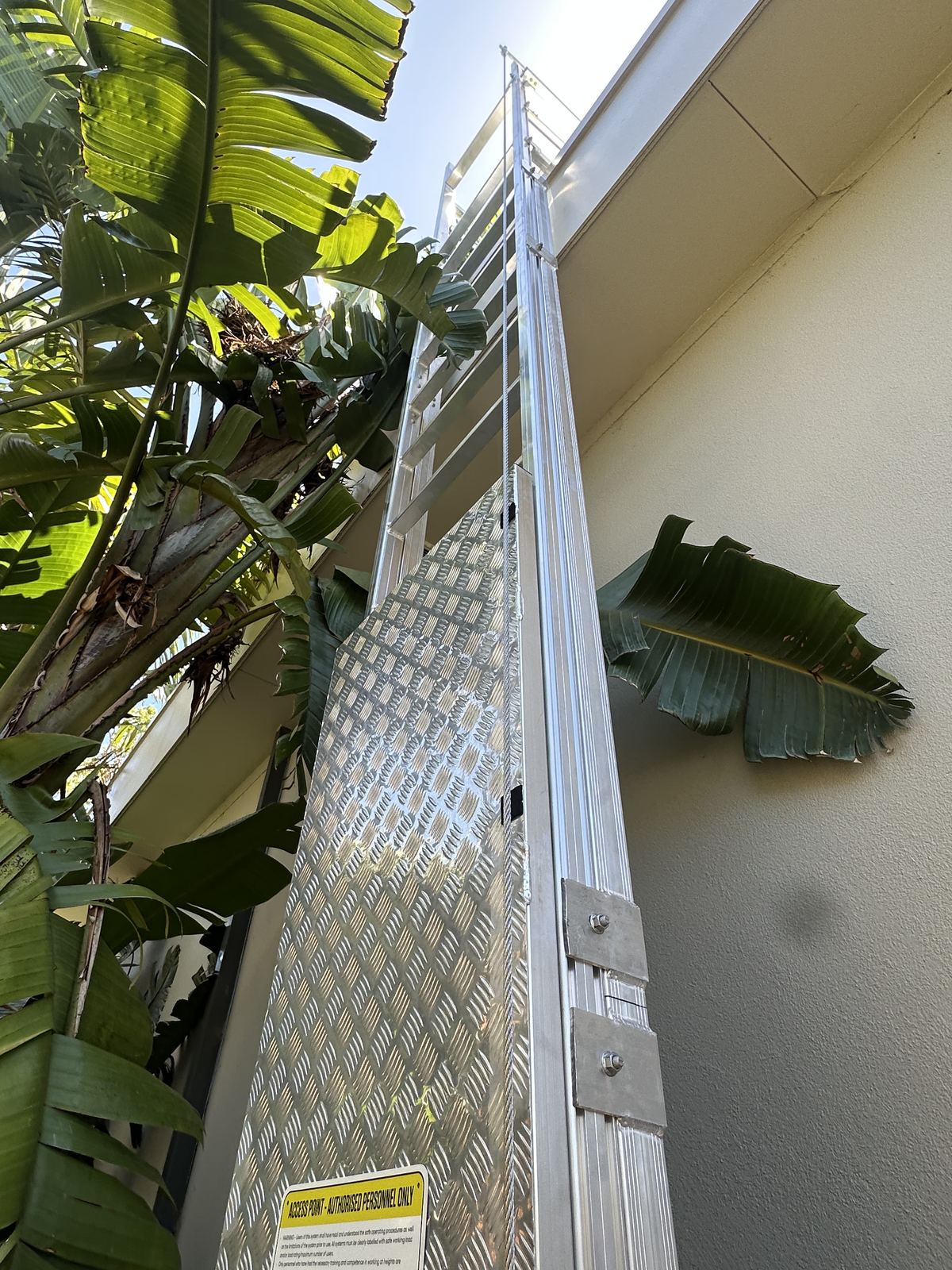 KOMBI platform vertical static line ladder access system